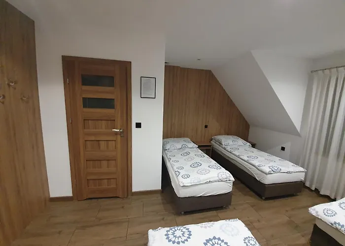 בית הארחה Zacisze I Gastronomia אולשטין